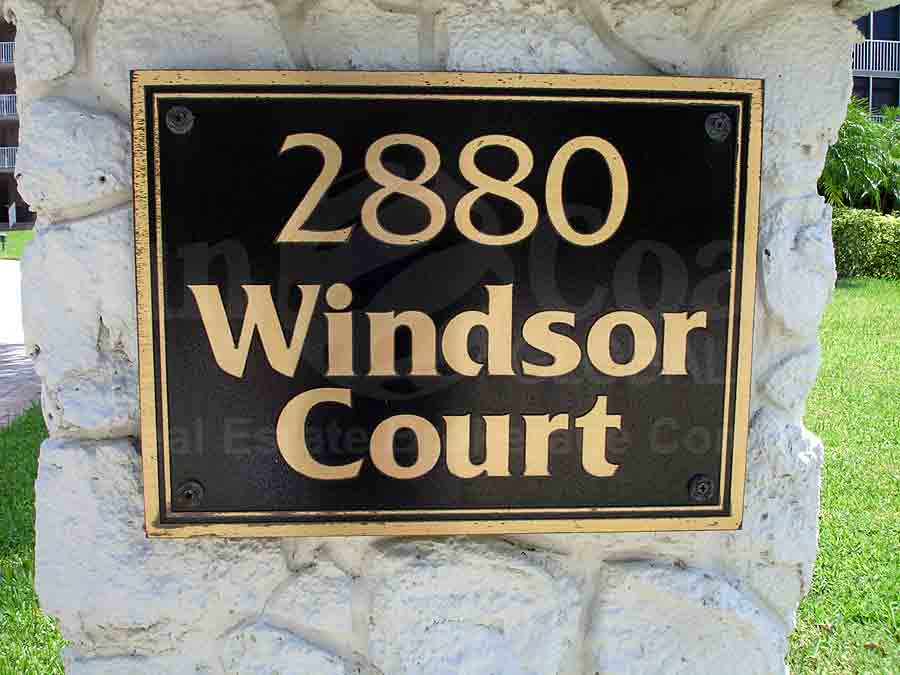 Windsor Court Signage